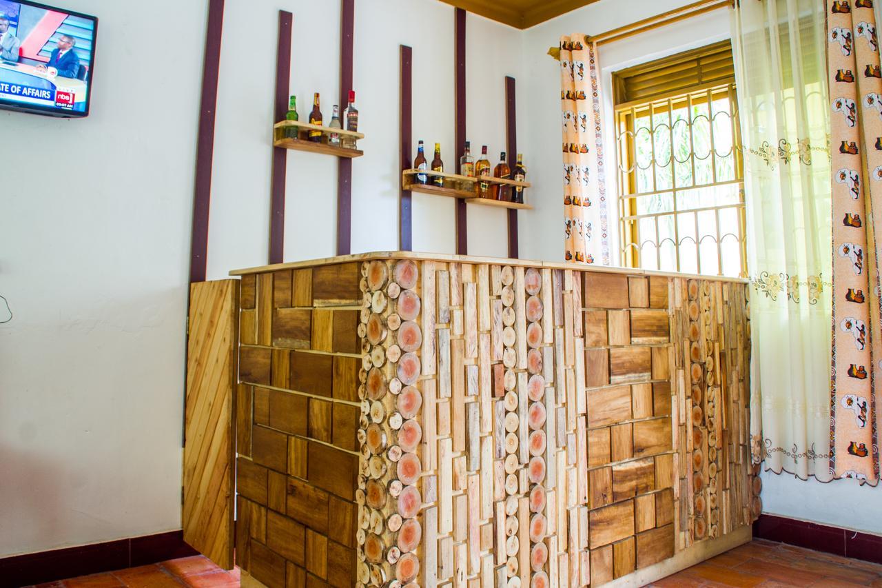 Queen Elizabeth Pvt Lodge Kichwamba Екстериор снимка